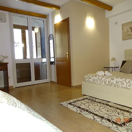 Bed and breakfast Vinci 4*
